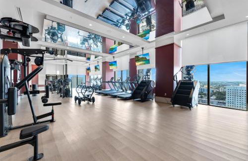 Chic Downtown Miami 2BR City Views Rooftop Pool - Foto 29