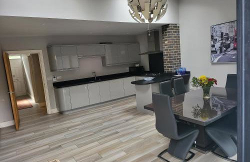 3 bedroom spacious house with parking - Foto 20