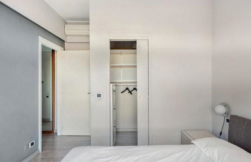 Bright Apartment with Canal Balcony - Foto 13