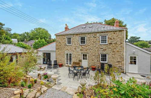 4 Bed in Penryn oc-c27969 - Photo 1