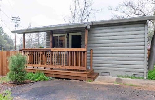 Columbia Cabins Cabin 1 - Photo 10