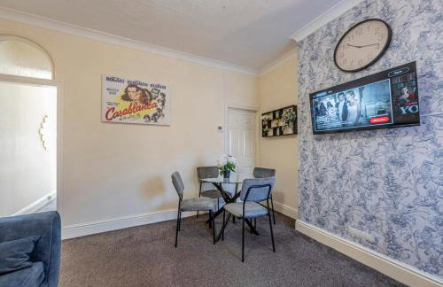 Harbour place in Newcastle under Lyme with Parking, perfect for Contractors or Alton Towers - Foto 16