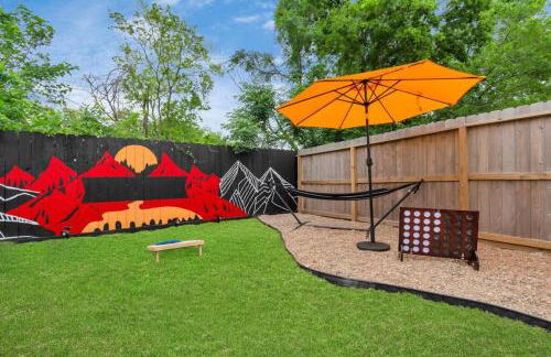 CAMP OUT - Big Backyard - 5mins To Downtown - Foto 10