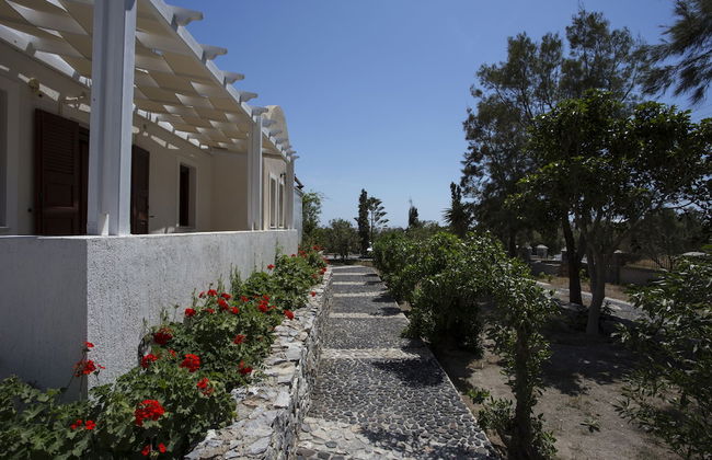 Birds Villa Apartments with Heated Pool - Including Car and Breakfast - Photo 66