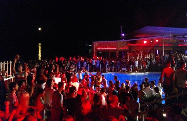 Reservas VIP para vida nocturna y diurna desde Mykonos - Foto 26