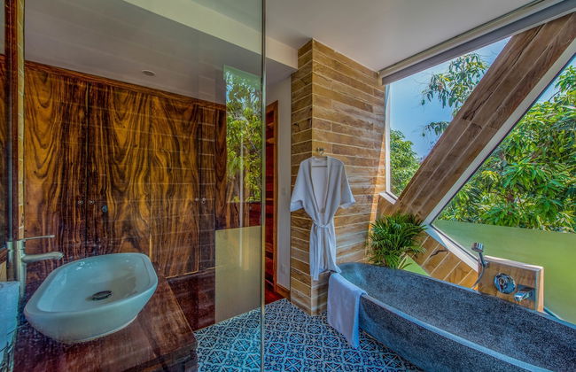 Villa Eternal, Private Pool, 3 Floors & Rooftop Terrace - Photo 10