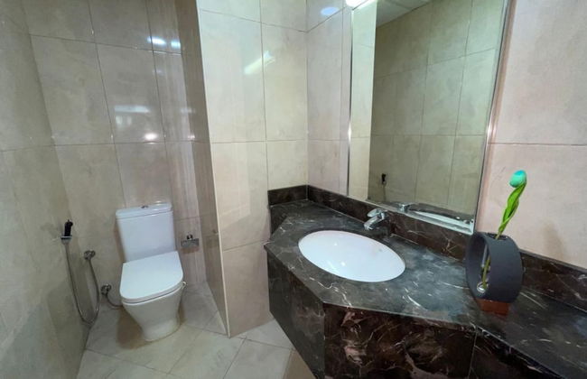 Elite LUX Holiday Homes - Spacious 2BR With Direct Metro Access in Al Furjan Dubai - Photo 10