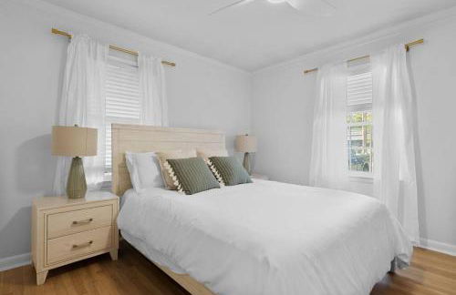 Family Home and Private Backyard - Foto 19