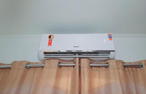 CASA - 3 quartos com ar - garagem para 3 carros - Foto 45