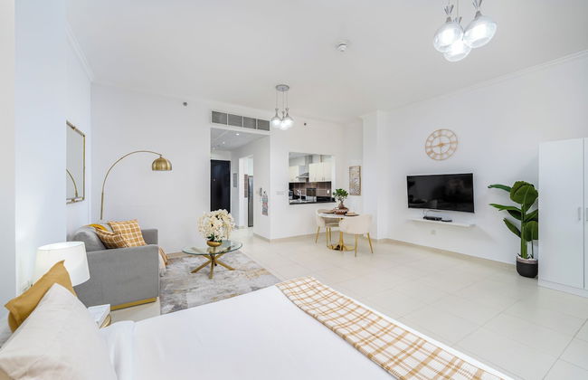 Marco Polo - Spacious Studio Lush View - Photo 9