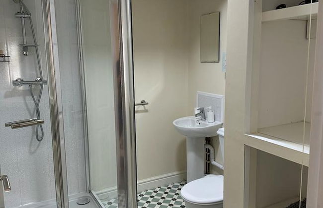 Lovely 2-bed Apartment in Stroud - Foto 13