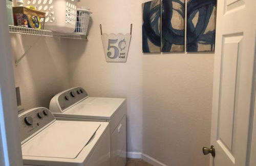 GREAT VALUE! - private pool. Disney Area 4/4 - Foto 43