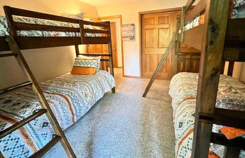 Less Than 4 Mi to Sapphire Resort Quiet Blue Ridge Haven - Foto 25