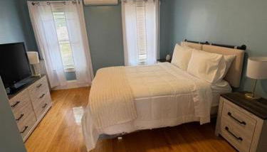 Nearby Historical Attractions • 3BR/1BA • Sleep 7 - Foto 4