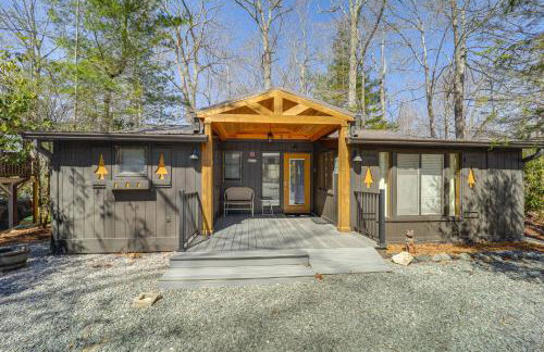 Near Lake and Trails Rustic Newland Cabin with Deck! - Foto 25