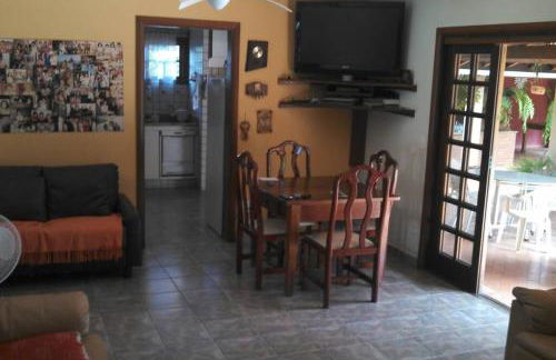 Chácara Linda e Aconchegante com 300mega Internet, Quadra Beach Tennis e Mesa de Sinuca - Foto 9