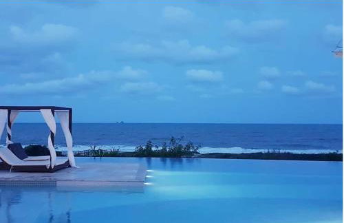 Apê estilo Resort c/ pé na areia e vista mar, próximo ao Beto Carrero - Foto 28