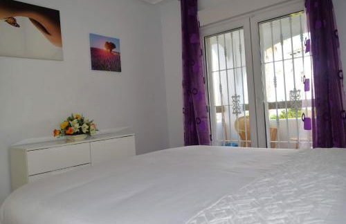 FABULOUS 2 BED 2 BATH APARTMENT ! - Foto 32