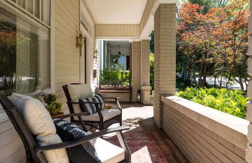 Luxe Highlands Home! King BR~Fire Pit~Yard Games - Foto 29