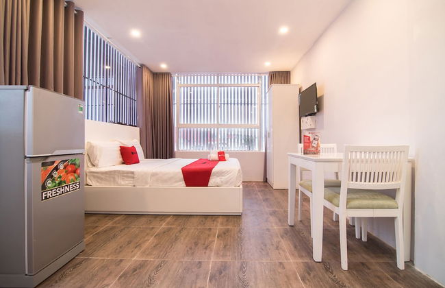 RedDoorz Plus near Tan Dinh Market 2 - Photo 24