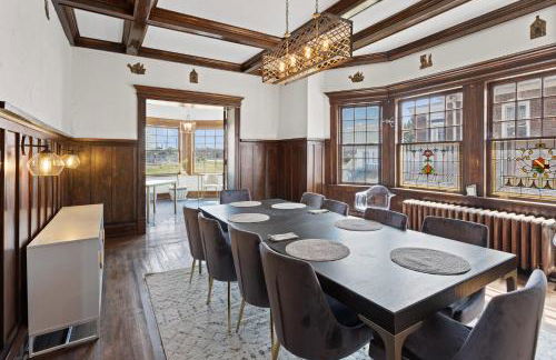 Grand Historic 8BR 6 5BA Mansion Waterfront Decks - Foto 1