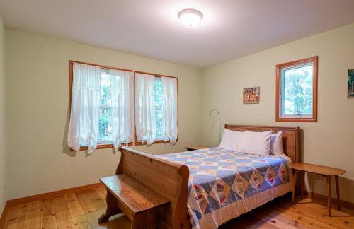 The Sanctuary - Halfway point between South Haven and Saugatuck - Walking distance to Lake Michigan - Foto 15