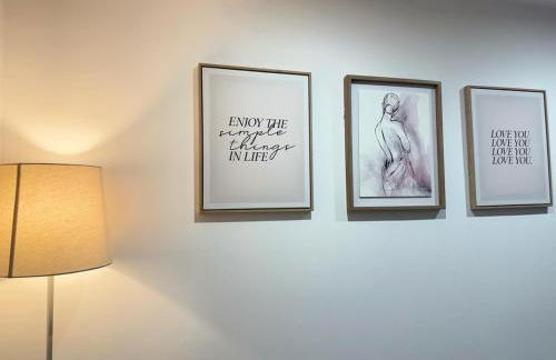 Two Bedroom Flat by Brookland Stays Serviced Accommodation Short Lets Leeds with Free WiFi - Foto 8