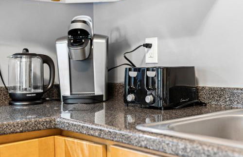 Spacious apartments near Ashmont - Photo 21