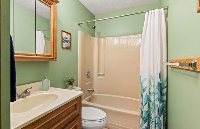 Hygge Home by Avantstay Deck for Outdoor Living Fire Pit Game Table - Photo 15