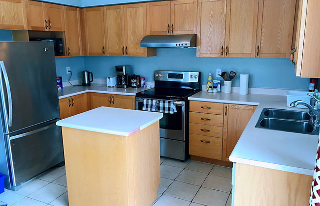 Entire 3 Bedroom Townhouse in Markham - Photo 16