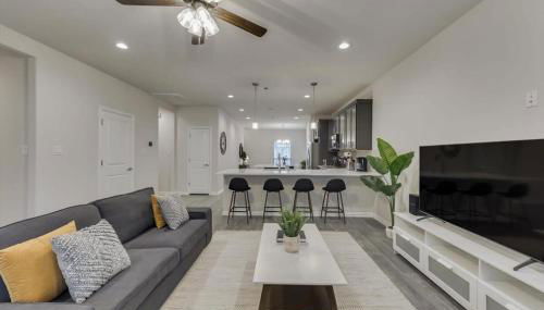 Your Vibrant Dallas Getaway Home - Foto 5