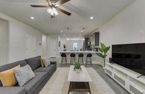 Your Vibrant Dallas Getaway Home - Foto 5