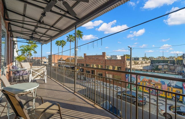 NEW Sangria Suite Upscale Ybor Apt On 7th Ave - Foto 12