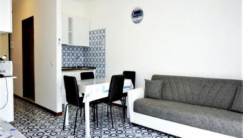 Snug holiday home in Porto Santa Margherita with terrace - Foto 3