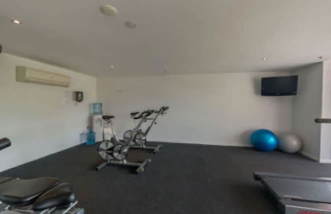 The Edge Apartment Hotel - Photo 14