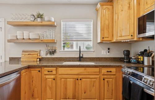 Creekside cutie 3br 2.5ba near skiing sleeps 8 - Foto 27