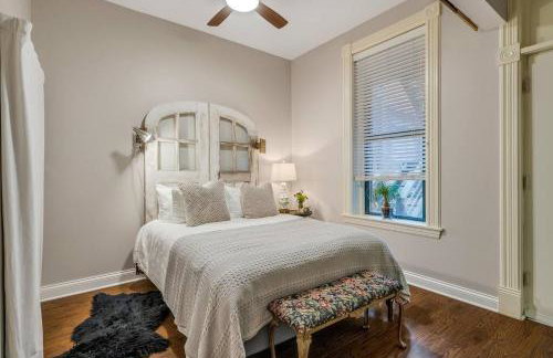 The Village Inn by Dakota Gal Digs - Foto 20