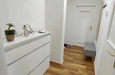 Large Central Apartment - MODERN & Fully Equipped - near fair - Photo 17