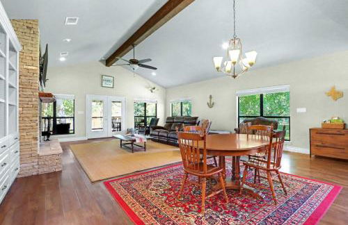 Beautiful Lakefront Cabin - Something For Everyone - Photo 35