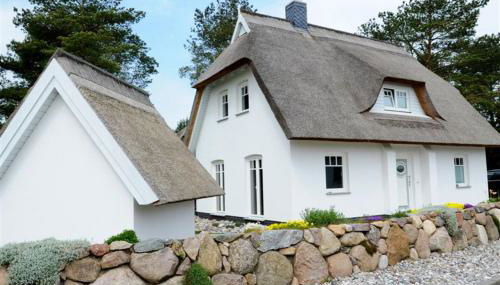 Ferienhaus Rubin mit Sauna und Kamin, Reetdachhaus am Walde - Foto 3, Garden