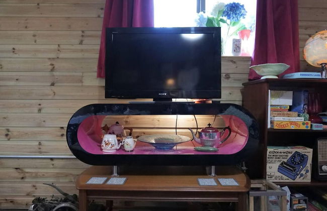 a Quirky Garden Building in an Orchard - Photo 18