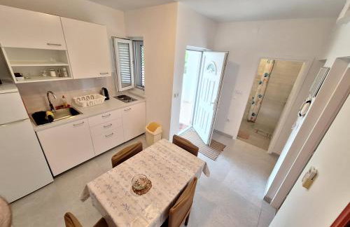 Sunny Bi-Pi Apartment - Photo 28