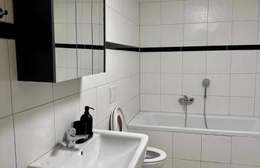 SiYen three with 24h Check-in - Foto 2