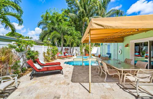 Walk to The Ave- Heated Pool, Spa, Golden Tee and Putting Green - mins to Beach- by Maven Vacation Rentals - Foto 41