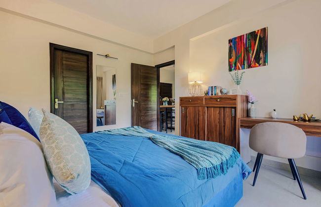 Alaya Stays Veera Marina 1BHK with Pool - Foto 15