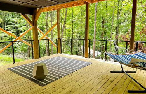 Peaceful Smoky Treehouse| Hot Tub • Hammock • Deck - Foto 32
