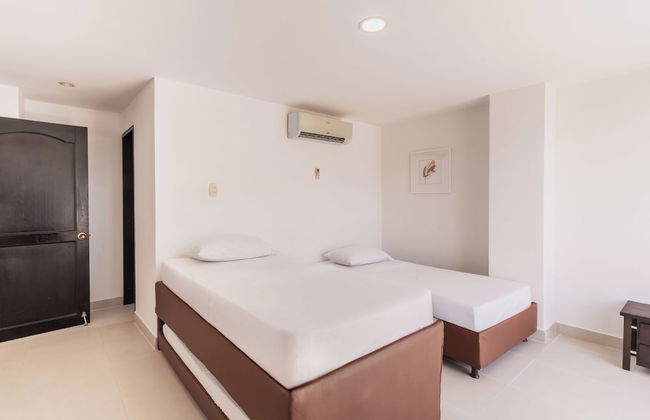 Aparta Hotel Roca Marina - Photo 13