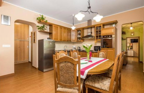 2 Bedroom Gorgeous Home In Veli Brgud - Photo 5