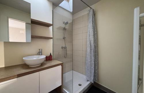 Maison Cosy & Colorée à Valence-en-Poitou Jardin & Parking - Foto 8