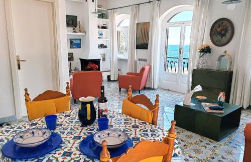 Panoramic Sea-View Apartments with Terrace, Marina della Lobra - Foto 7